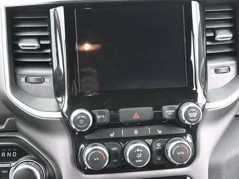 Used 2022 RAM 1500 Big Horn AWD/4WD image 25