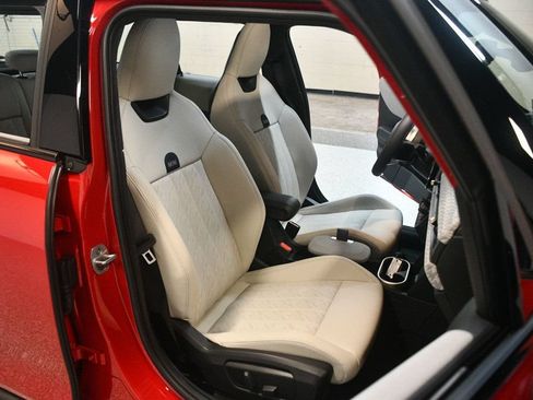 Used 2025 MINI Cooper S FWD image 32