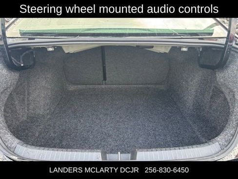 Used 2025 Volkswagen Jetta SE FWD image 16