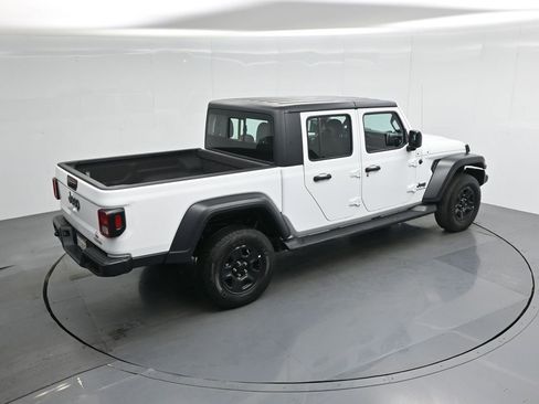 Used 2020 Jeep Gladiator Sport image 38