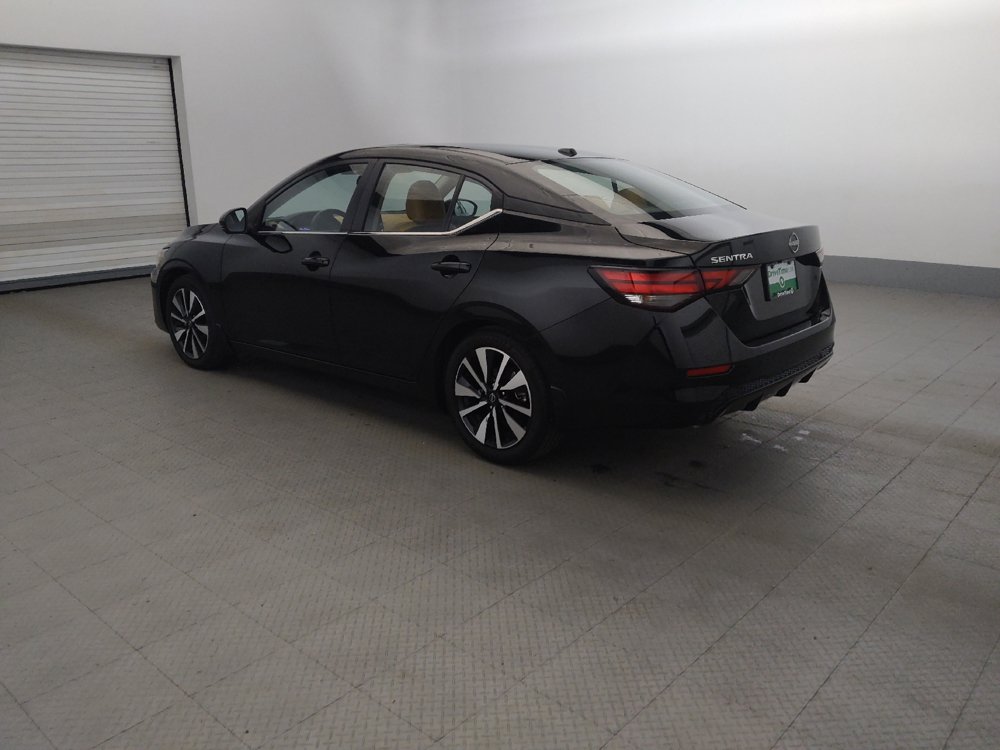 Used 2025 Nissan Sentra SV w/ SV Premium Package FWD image 3