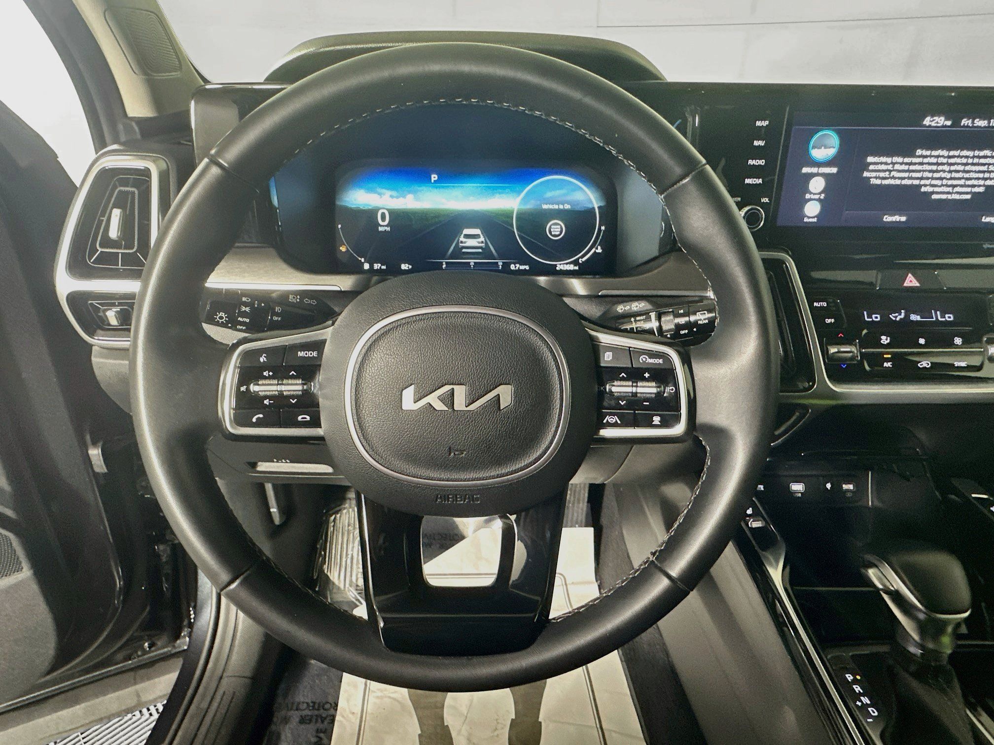 Used 2023 Kia Sorento SX FWD image 15