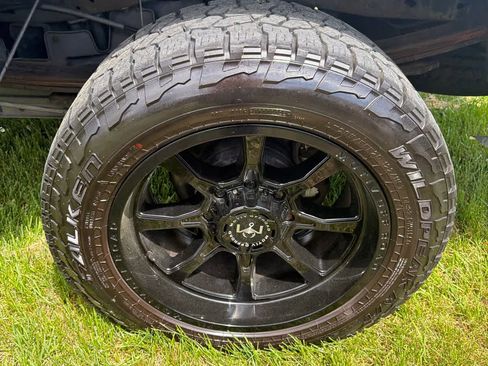 Used 2015 Ford F250 Lariat image 11