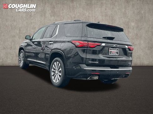 Used 2023 Chevrolet Traverse Premier image 5