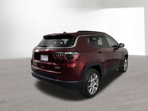Used 2022 Jeep Compass Latitude image 33