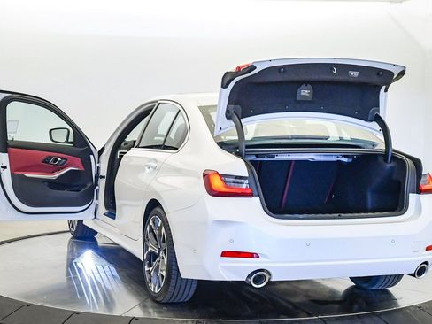 Used 2025 BMW 330i Sedan w/ Premium Package image 26