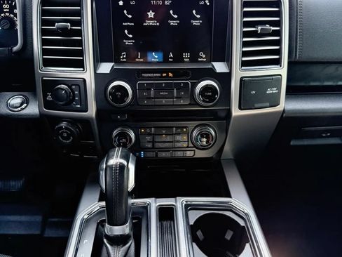 Used 2018 Ford F150 Platinum w/ Equipment Group 701A Luxury AWD/4WD image 29