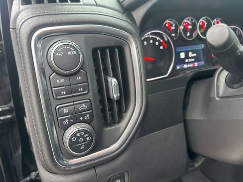 Used 2020 Chevrolet Silverado 1500 LTZ image 20