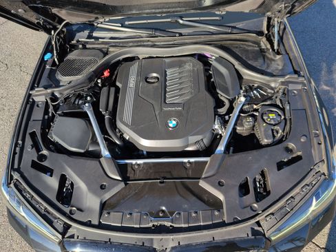Used 2023 BMW 540i w/ M Sport Package image 34