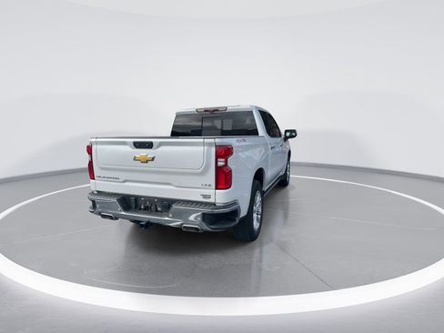 Used 2022 Chevrolet Silverado 1500 LTZ w/ LTZ Premium Package image 8