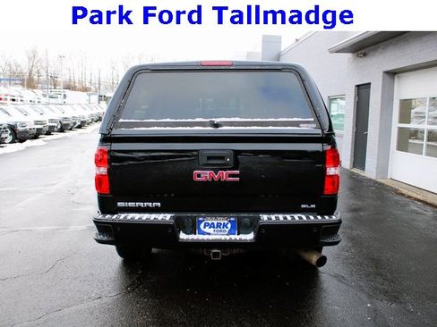 Used 2017 GMC Sierra 1500 SLE image 4