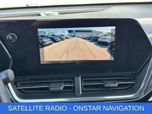 Used 2025 Chevrolet Trax RS w/ Driver Confidence Package image 4