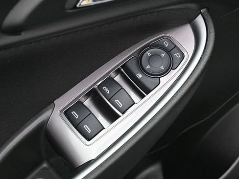 Used 2024 Chevrolet Malibu LT FWD image 13