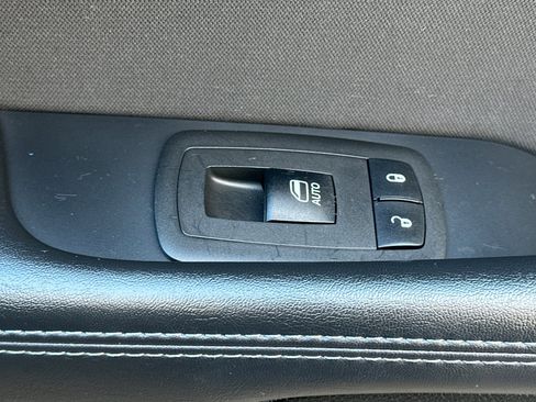 Used 2023 Dodge Challenger SXT w/ Blacktop Package image 21