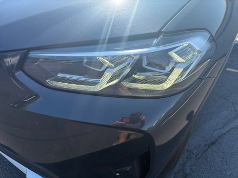 Used 2022 BMW X4 xDrive30i w/ Parking Assistance Package AWD/4WD image 9
