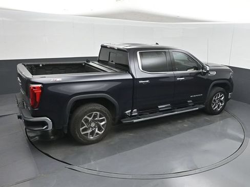 Used 2022 GMC Sierra 1500 SLT AWD/4WD image 37