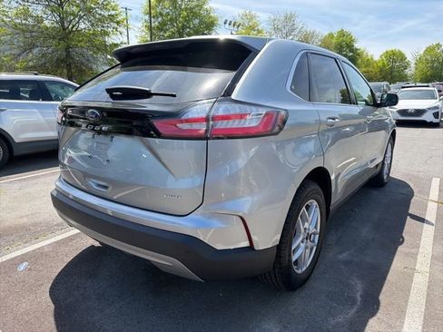 Used 2024 Ford Edge SEL image 7