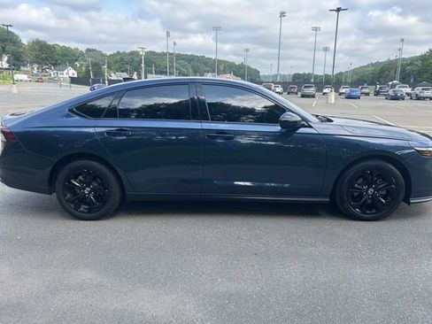 Used 2025 Honda Accord SE image 6