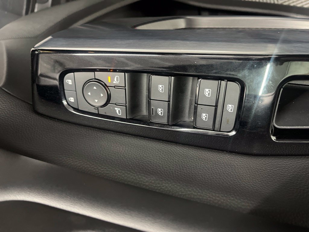 Used 2025 Nissan Pathfinder SL AWD/4WD image 20