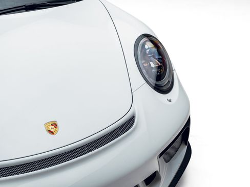 Used 2018 Porsche 911 GT3 RWD image 21