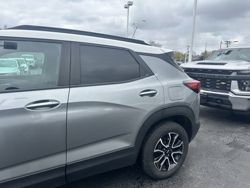 Used 2025 Chevrolet TrailBlazer ACTIV w/ Convenience Package AWD/4WD image 5