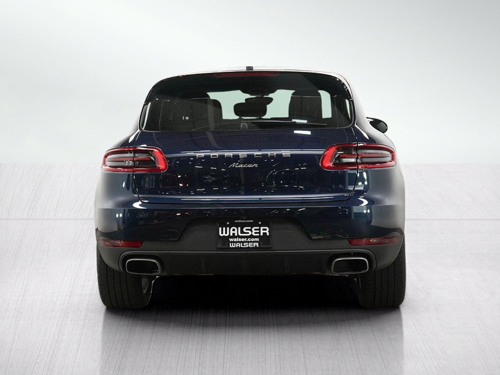 Used 2018 Porsche Macan AWD/4WD image 4