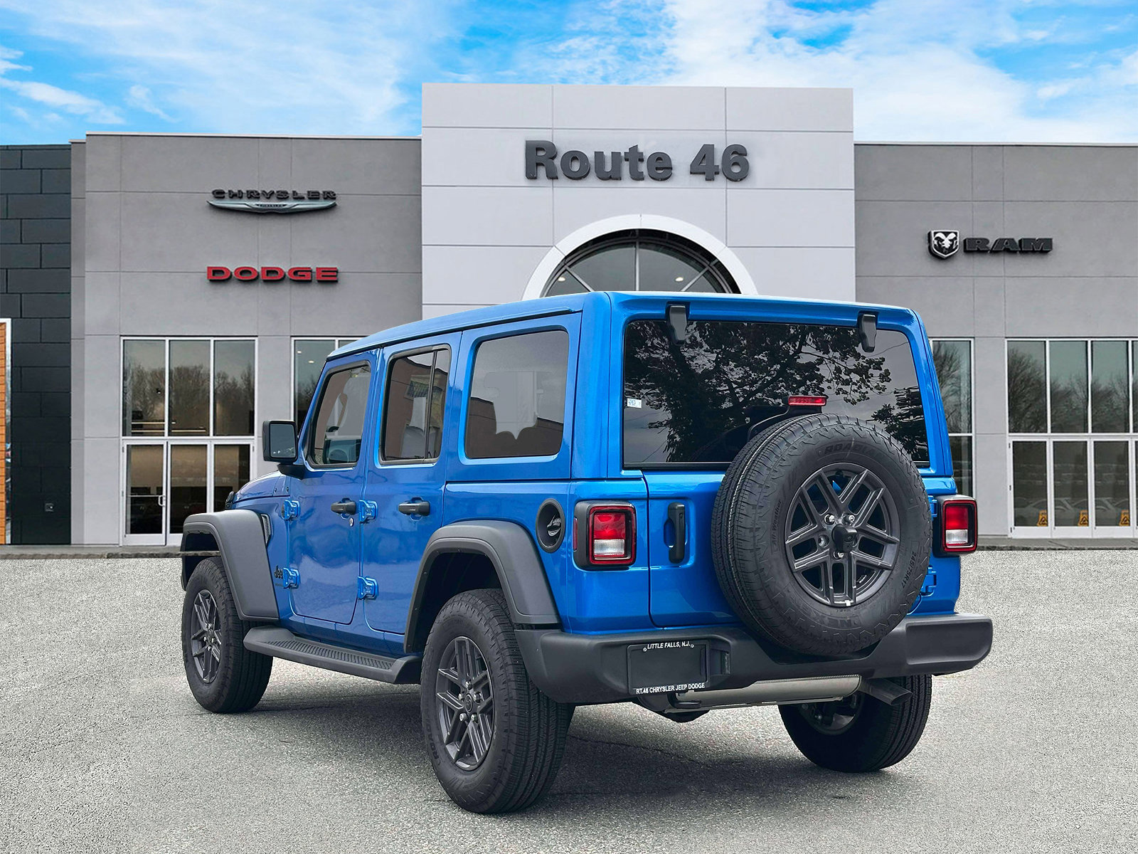 Used 2024 Jeep Wrangler Unlimited Sport AWD/4WD image 4