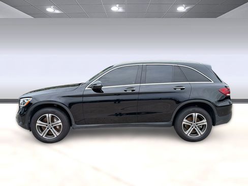 Used 2022 Mercedes-Benz GLC 300 4MATIC image 2