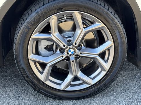 Certified 2023 BMW X4 xDrive30i image 10