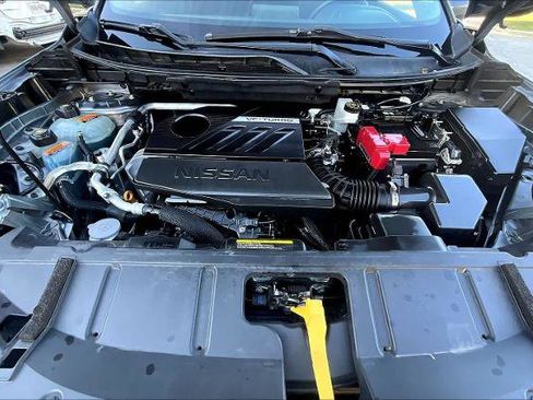 Certified 2024 Nissan Rogue SV image 30