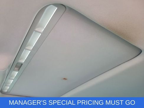 Used 2015 Volkswagen Passat TDI SE image 35