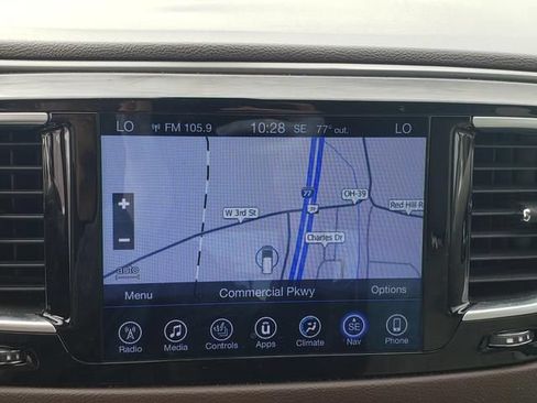 Used 2017 Chrysler Pacifica Touring-L Plus w/ Tire & Wheel Group FWD image 26