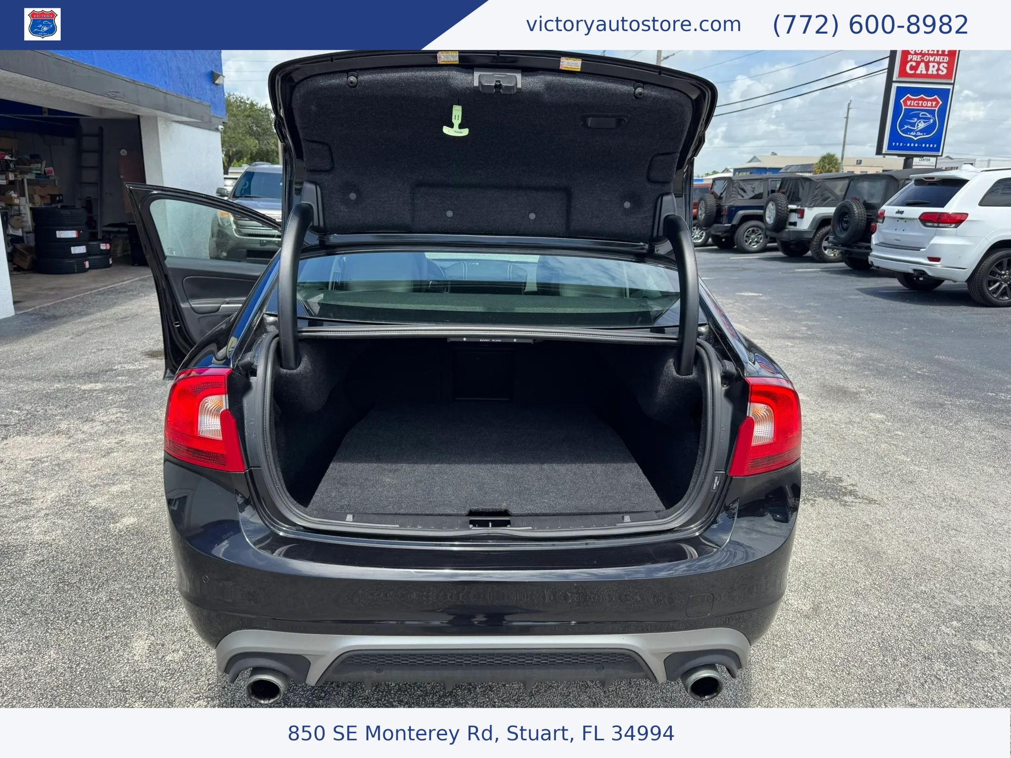 Used 2018 Volvo S60 T5 Dynamic w/ Vision Package FWD image 23