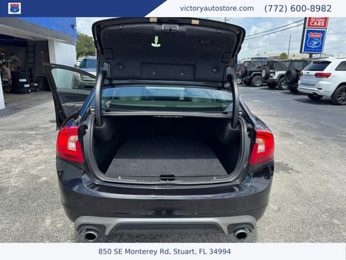 Used 2018 Volvo S60 T5 Dynamic w/ Vision Package FWD image 23