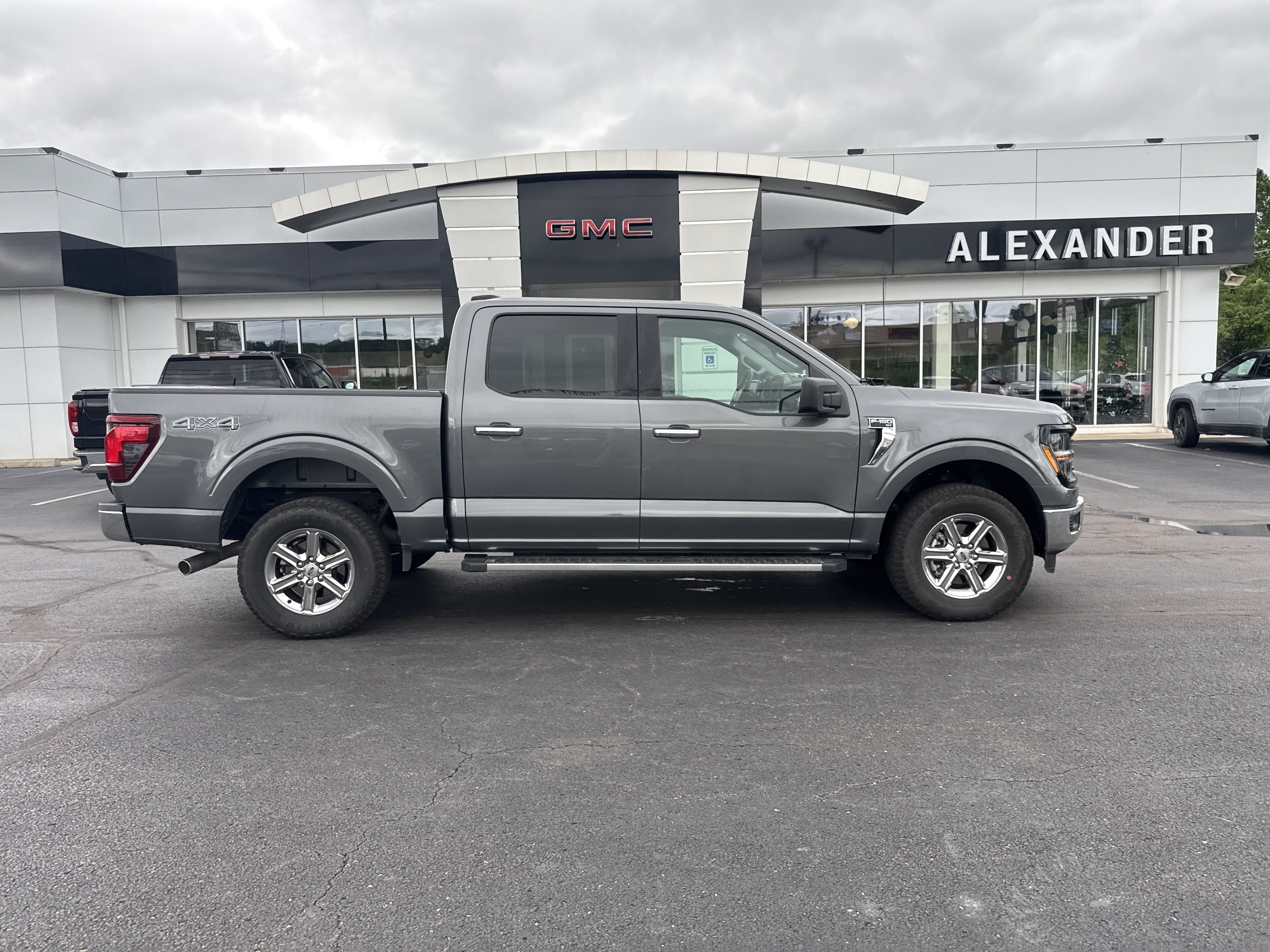 Used 2025 Ford F150 XLT w/ Equipment Group 301A Standard AWD/4WD image 2