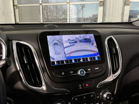 Used 2024 Chevrolet Equinox LT image 27