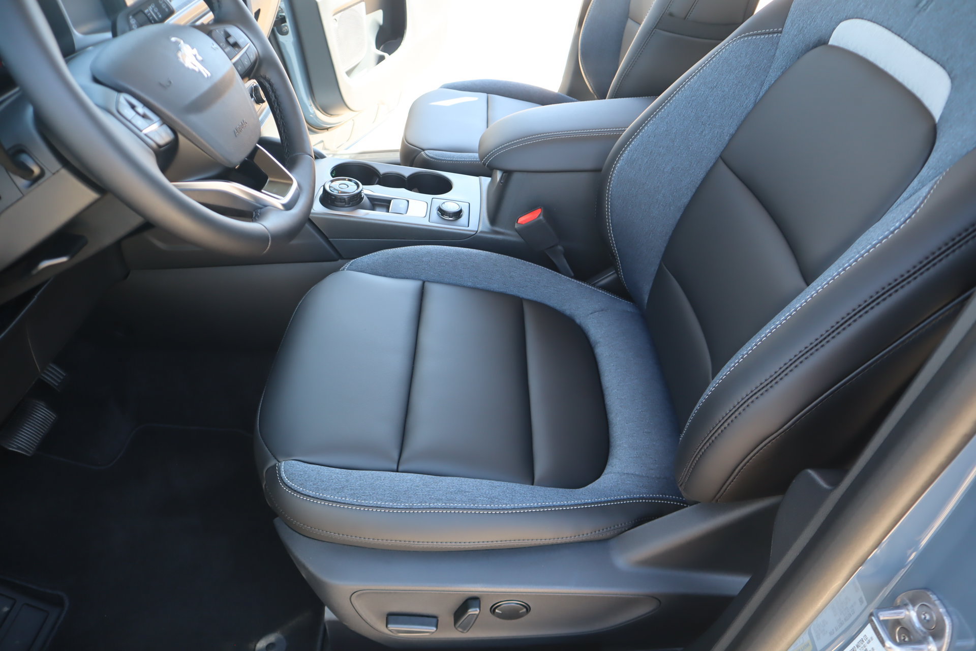 New 2026 Ford Bronco Sport Outer Banks AWD/4WD image 11