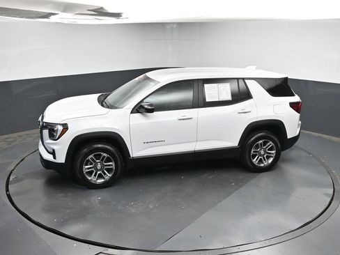 Used 2026 GMC Terrain Elevation FWD image 32