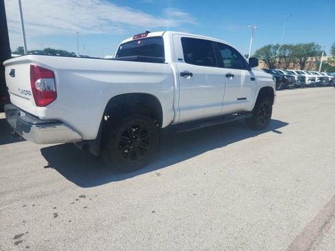 Used 2020 Toyota Tundra SR5 w/ SR5 Leather Package image 3