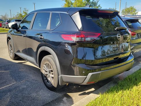 Certified 2024 Nissan Rogue S FWD image 4