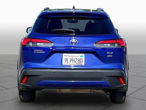 Used 2024 Toyota Corolla Cross XLE w/ Convenience Package AWD/4WD image 4