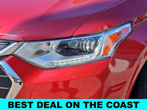 Used 2018 Chevrolet Traverse Premier w/ Driver Confidence II Package FWD image 33