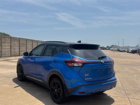 Used 2021 Nissan Kicks SR FWD image 14