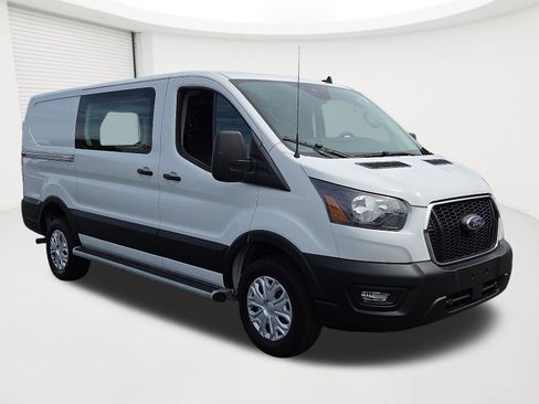 Used 2024 Ford Transit 250 Low Roof w/ Exterior Upgrade Package image 3