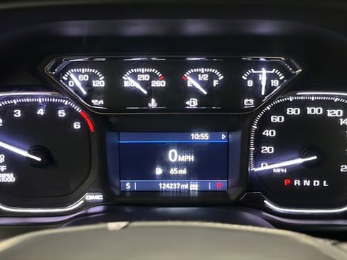 Used 2021 GMC Sierra 1500 Elevation AWD/4WD image 17