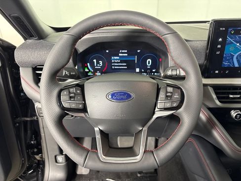New 2026 Ford Explorer ST-Line RWD image 17