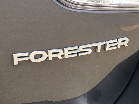 Used 2020 Subaru Forester Premium AWD/4WD image 13