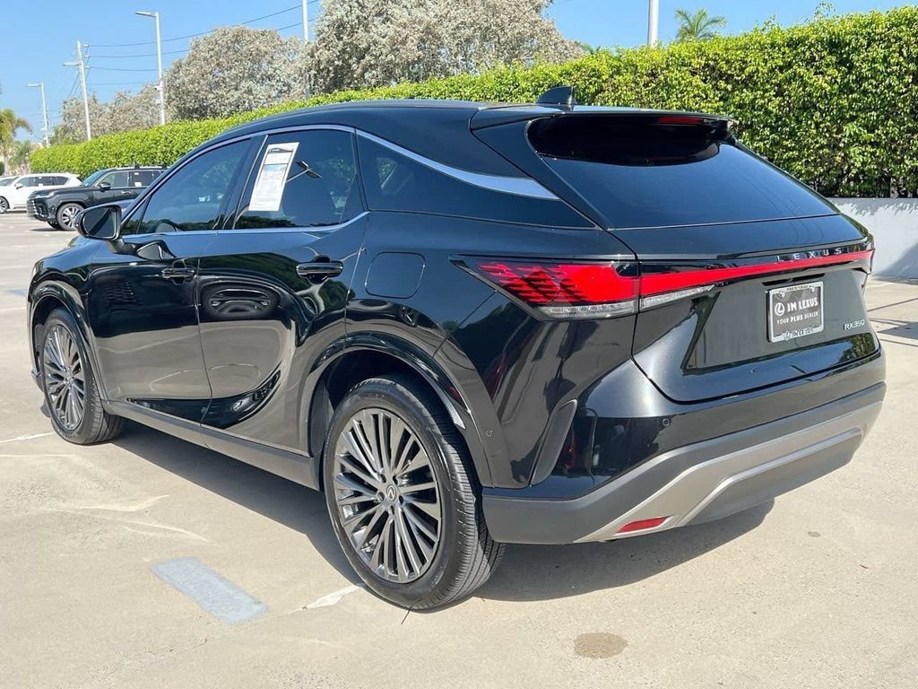 Certified 2024 Lexus RX 350 FWD w/ Convenience Package image 5