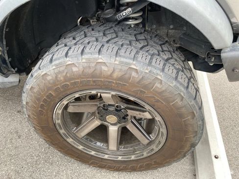 Used 2021 Ford Bronco Badlands AWD/4WD image 6
