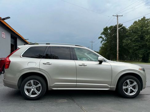 Used 2016 Volvo XC90 T5 Momentum image 6